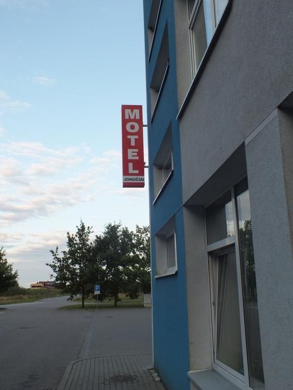Motelis Jonuciai Garliava Dış mekan fotoğraf
